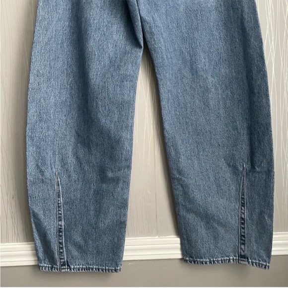 NWT Levi’s Cinch Barrel Jeans - Picture 12 of 16